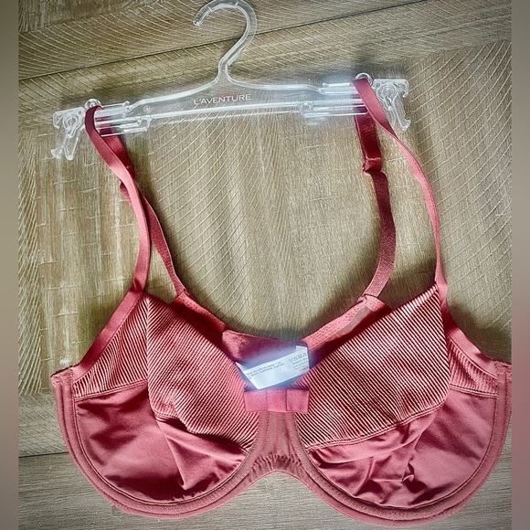 L’aventure Burgundy Bra in a 34D -NWT - Picture 1 of 1